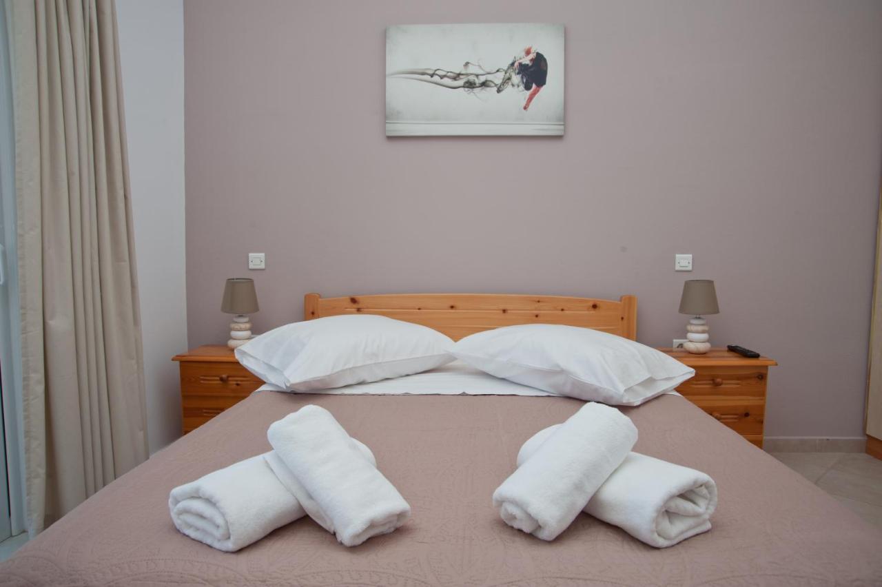 Deluxe Two-Bedroom Apartment with Sea View - First Floor