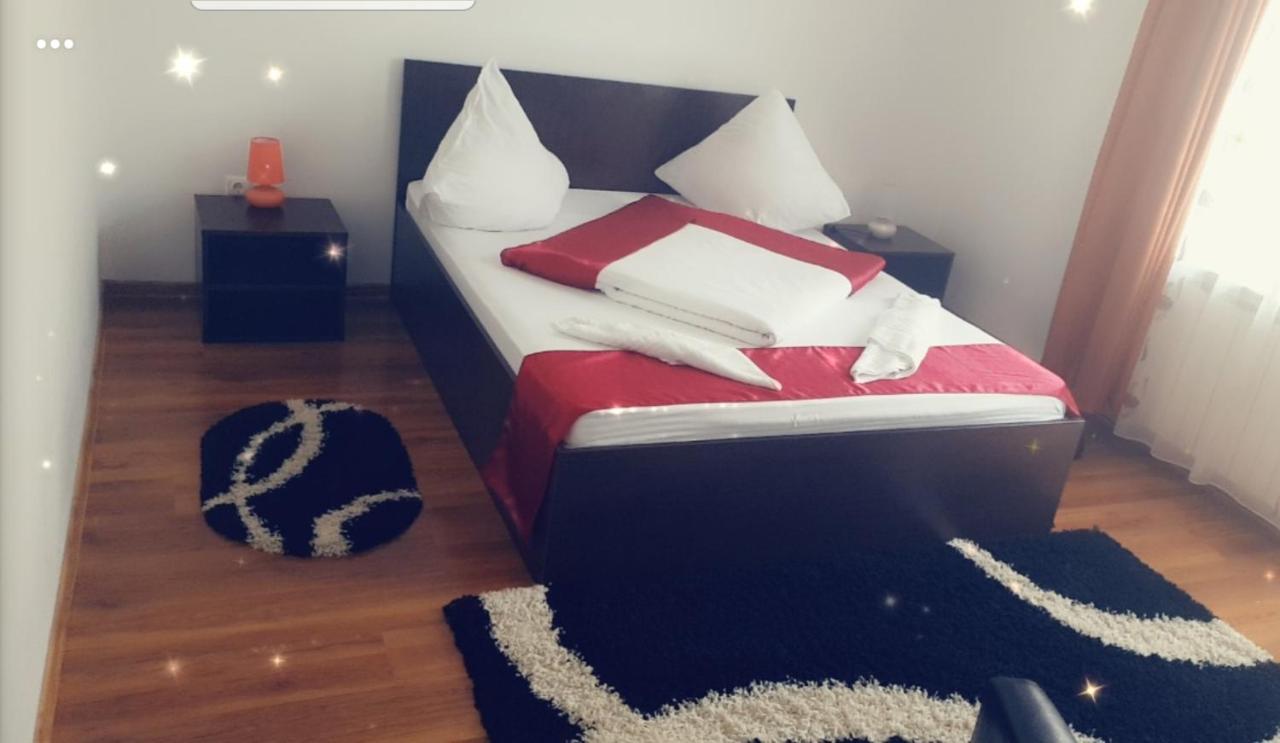 Deluxe Double Room with Shower