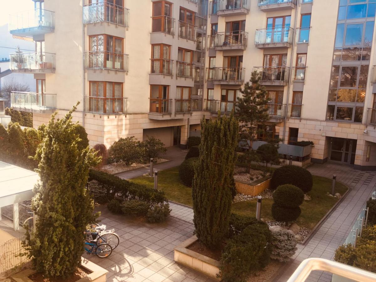 Family Apartments - Private Parking - Bed and Breakfast Krakau