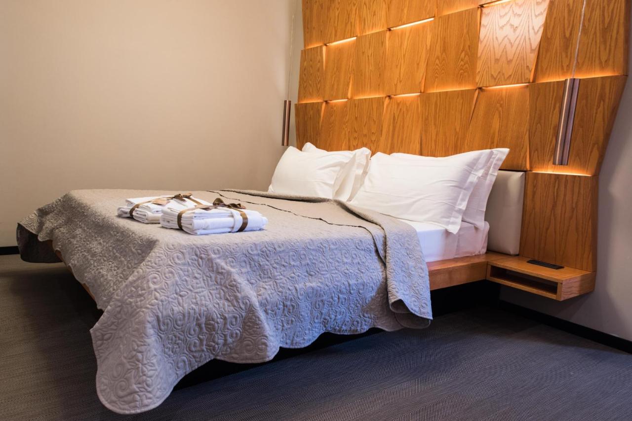 King Room with Spa Bath