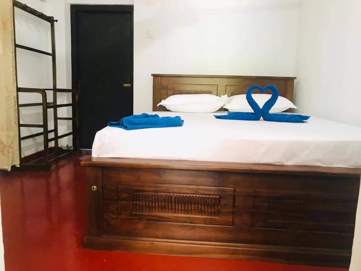 Deluxe Double Room (2 Adults + 1 Child)