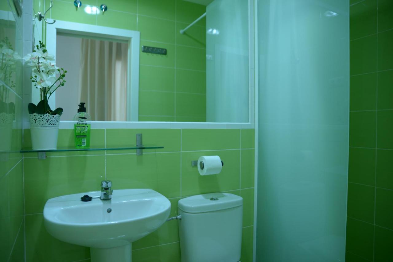 Dreibettzimmer mit eigenem Bad