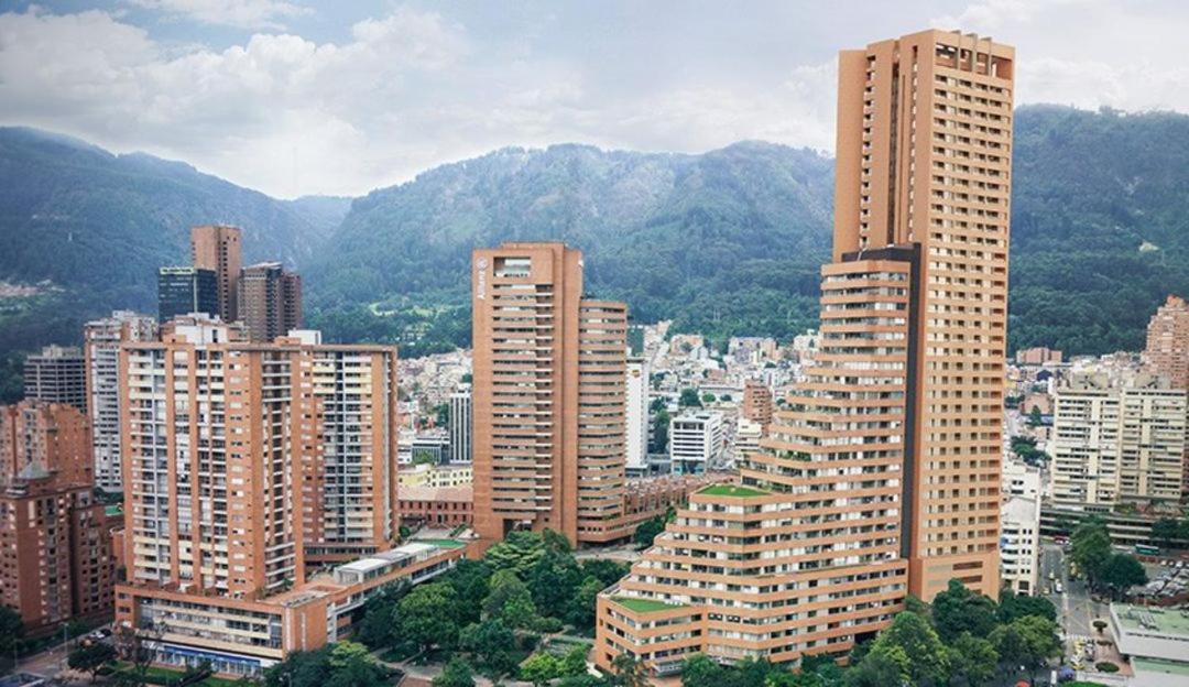 Amoblado Bogotá, Wifi, Agua Caliente - B&B