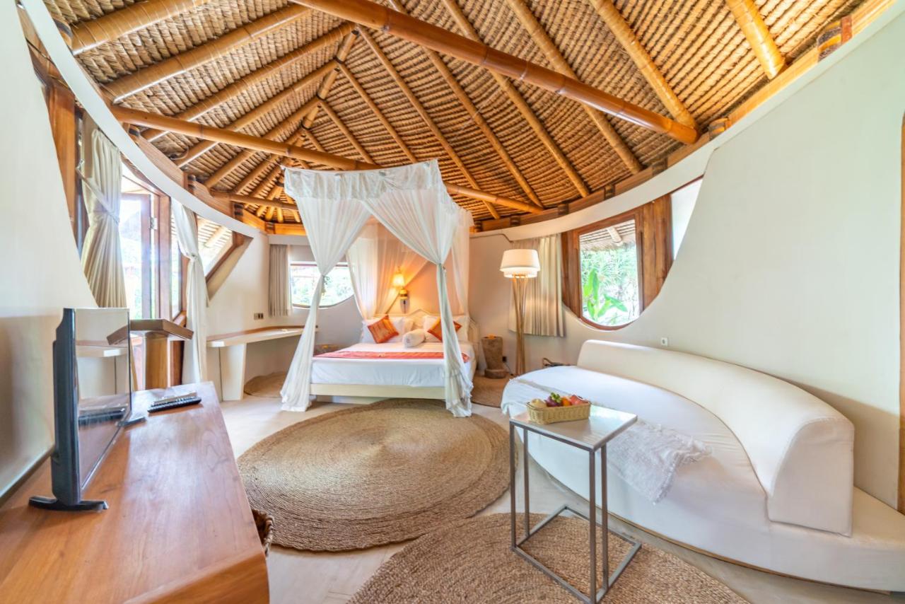 Villa mit 1 Schlafzimmer und Gemeinschaftspool