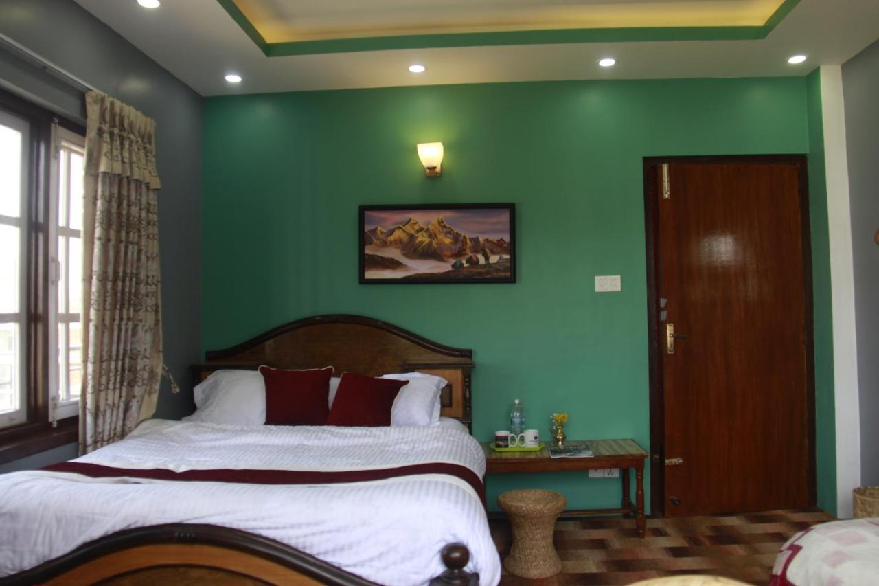 Doppelzimmer mit Balkon