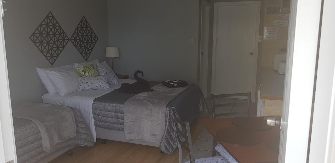 Standard Doppel-/Zweibettzimmer mit Balkon