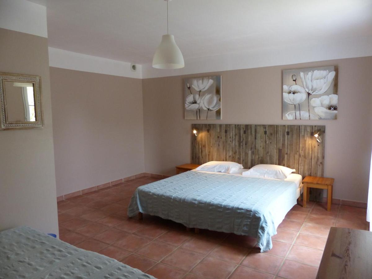 Chambre Quadruple Économique avec Salle de Bains Commune