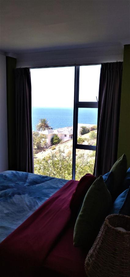 One-Bedroom Apartment with Ocean View