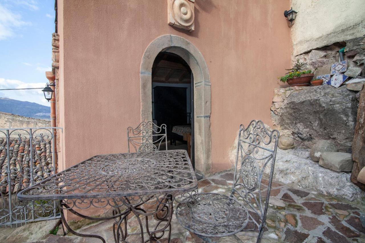 Casa Vacanza La Rocca - Bed and Breakfast