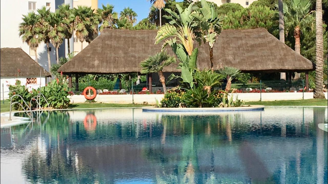 MI CAPRICHO BEACHFRONT- 9E Apartment with sea views - Costa del Sol - B&B
