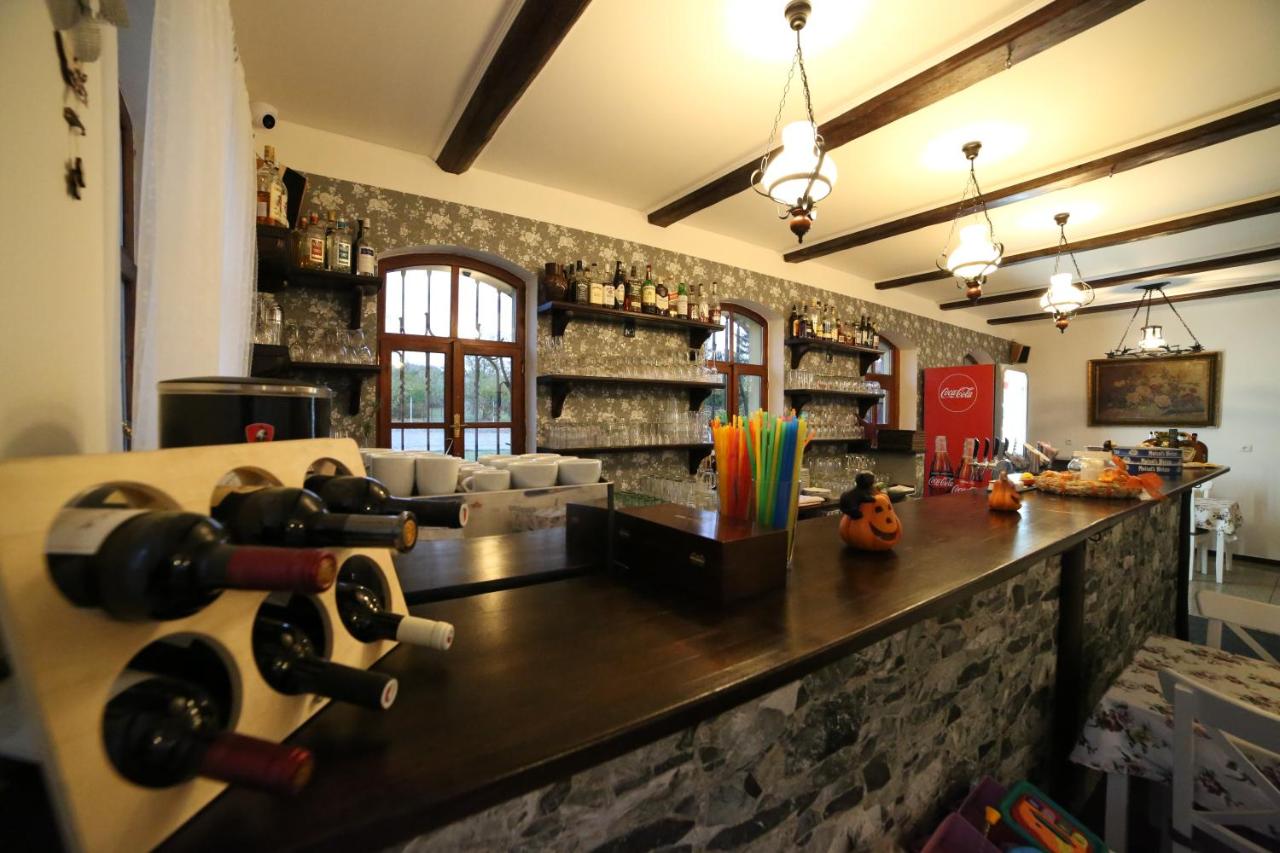 Restaurace a pension Chalupa - B&B