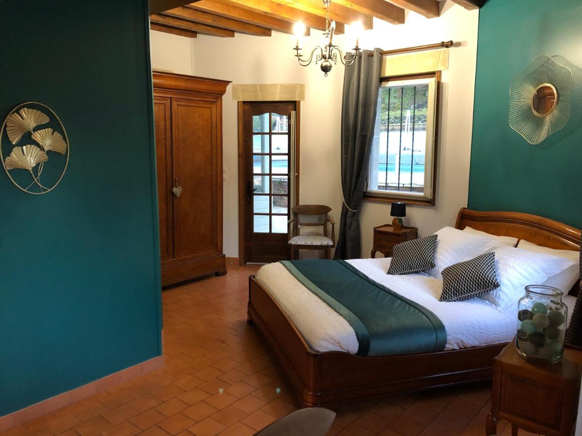 Suite with Pool View