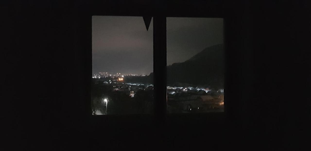 Familienzimmer mit Bergblick