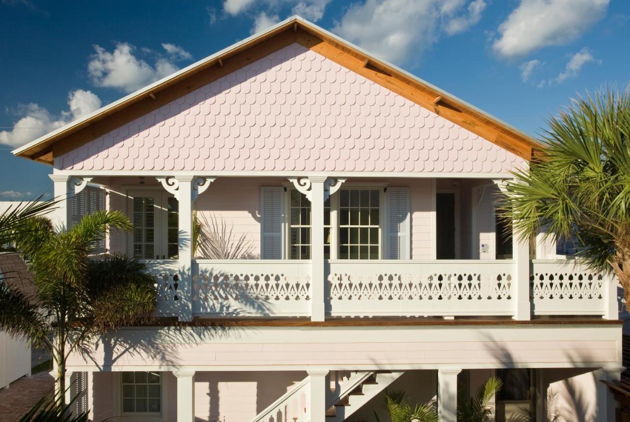 Chambre Lit King-Size avec Balcon - Vue sur Piscine