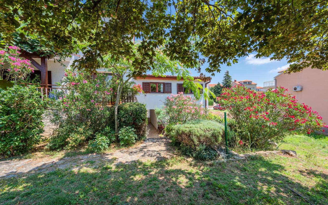 Apartments Ingrid 1699 - B&B