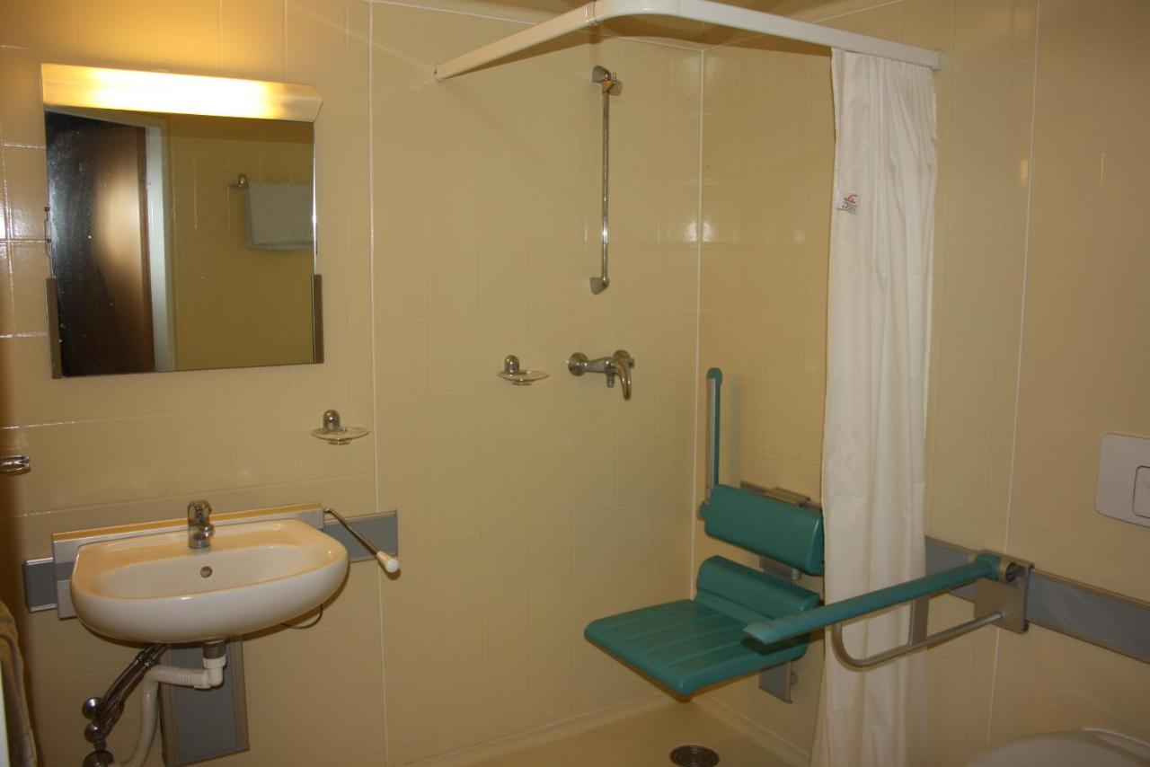 Twin Room - Disability Access