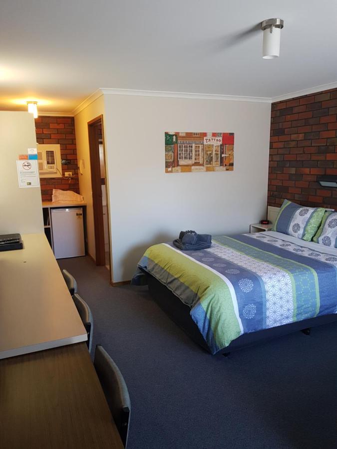 B&B Stawell - Coorrabin Motor Inn - Bed and Breakfast Stawell