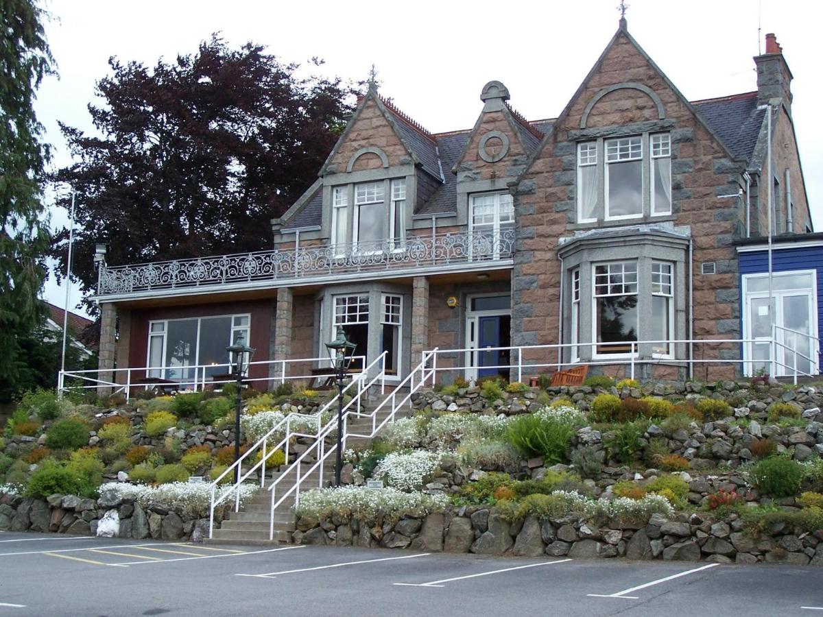 B&B Banchory - Ravenswood Social Club - Bed and Breakfast Banchory