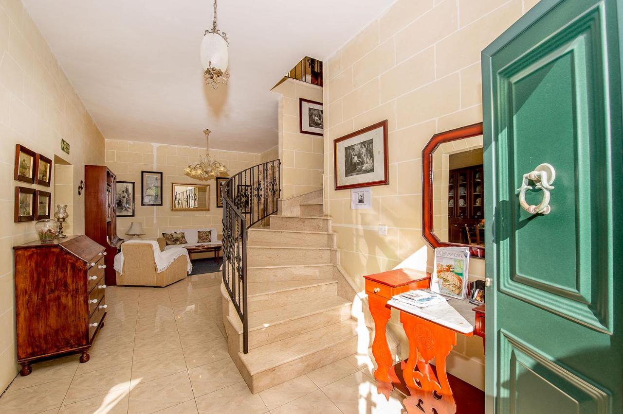 Ta Joseph - Bed and Breakfast Xewkija