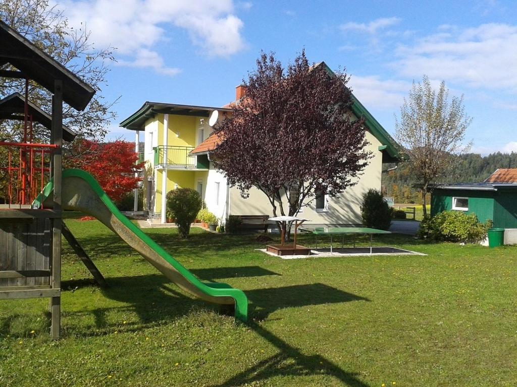 Ferienwohnungen Starmuz - B&B Obersammelsdorf