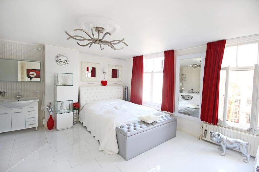 B&B Ámsterdam - White Luxury Penthouse in City Centre - Bed and Breakfast Ámsterdam