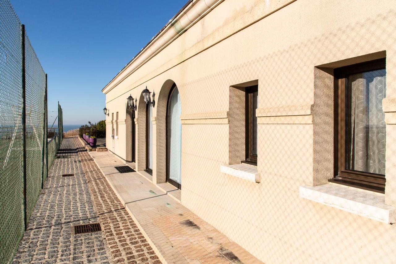 Two-Bedroom House - Le Tennis