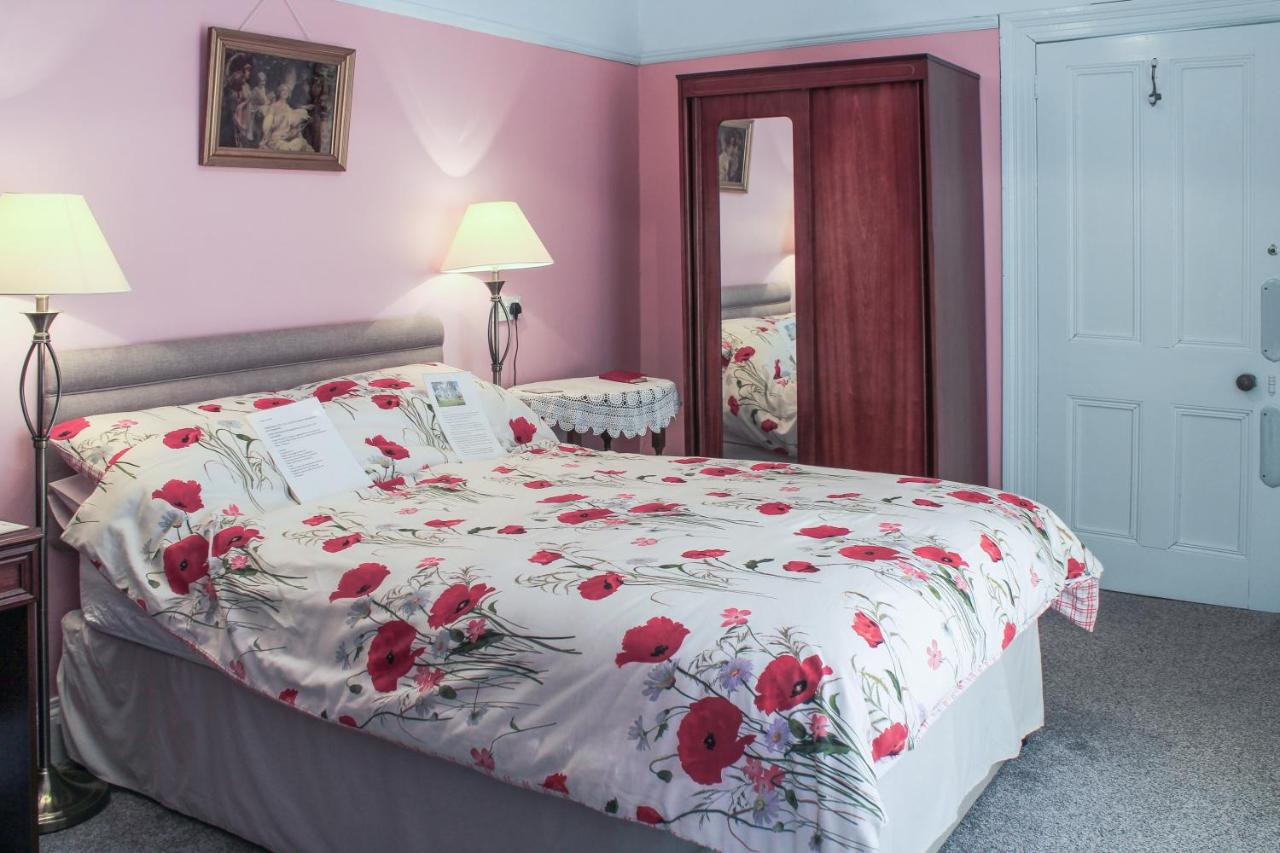 Double Room with Private Bathroom- Room #1