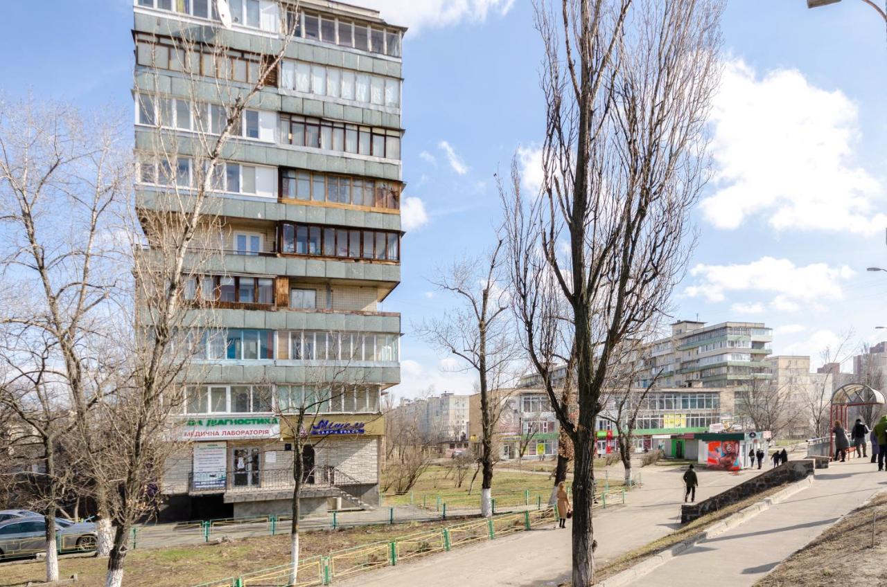 ARTAL Apartment Yordanska Street 22 - Chambres d'hôtes Kiev