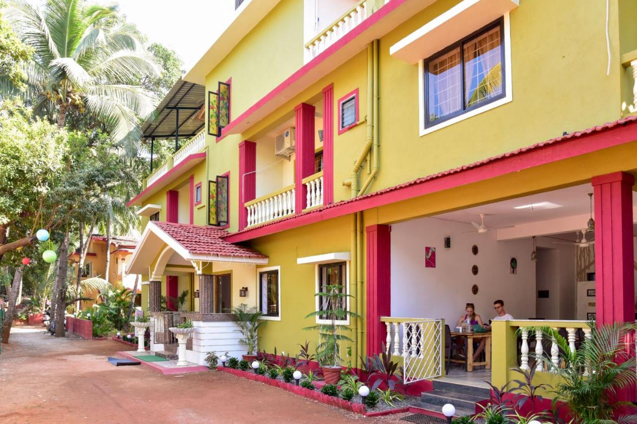 B&B Candolim - Laliguras Villa 200 Mts from candolim beach - Bed and Breakfast Candolim