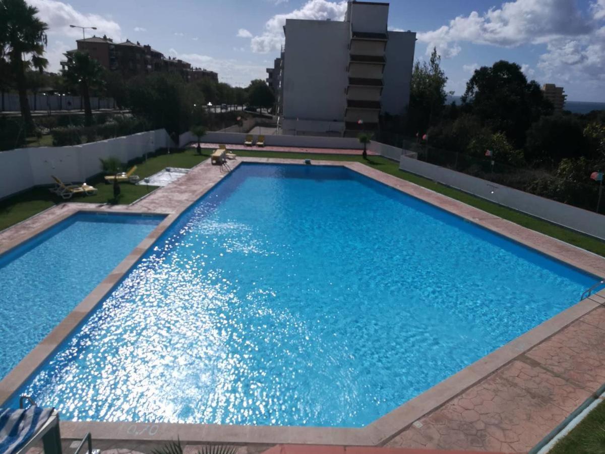Appartement vue sur mer et pieds dans l'eau! - B&B