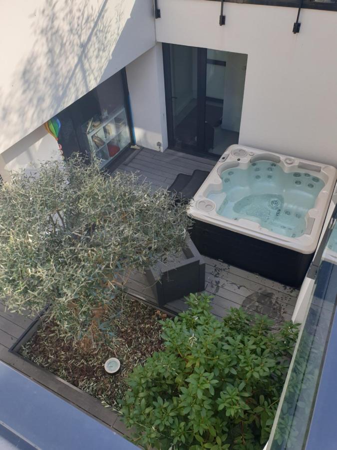 Rouen centre avec Sauna - Jacuzzi - Parking - 5 étoiles - Chambres d’hôtes