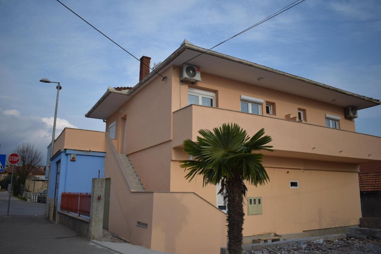Apartments Nediljko & Mila - B&B