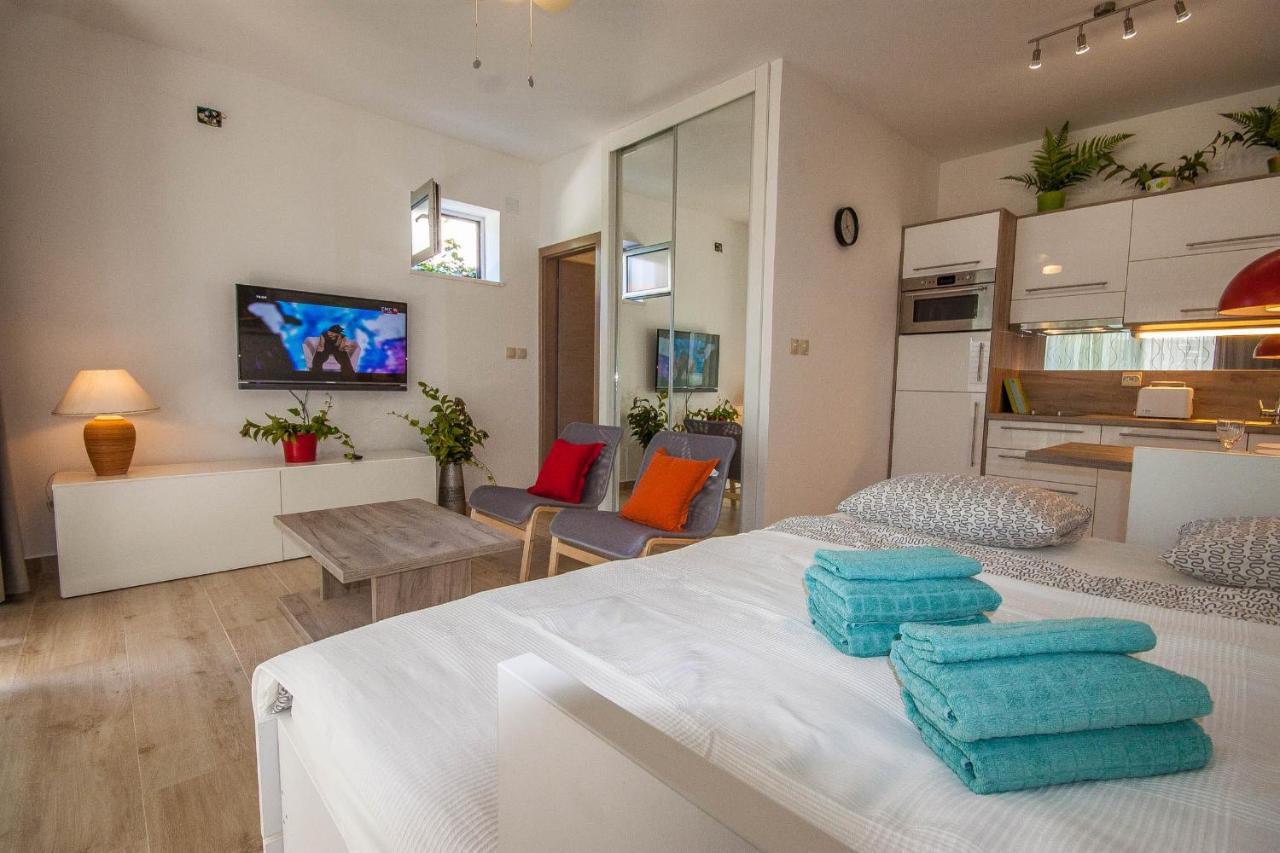 Superior Studio mit Whirlpool 