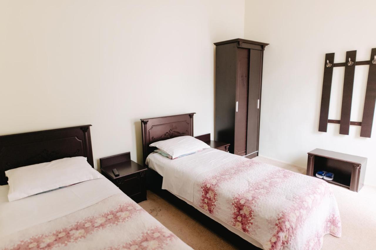 Dreibettzimmer mit eigenem Bad
