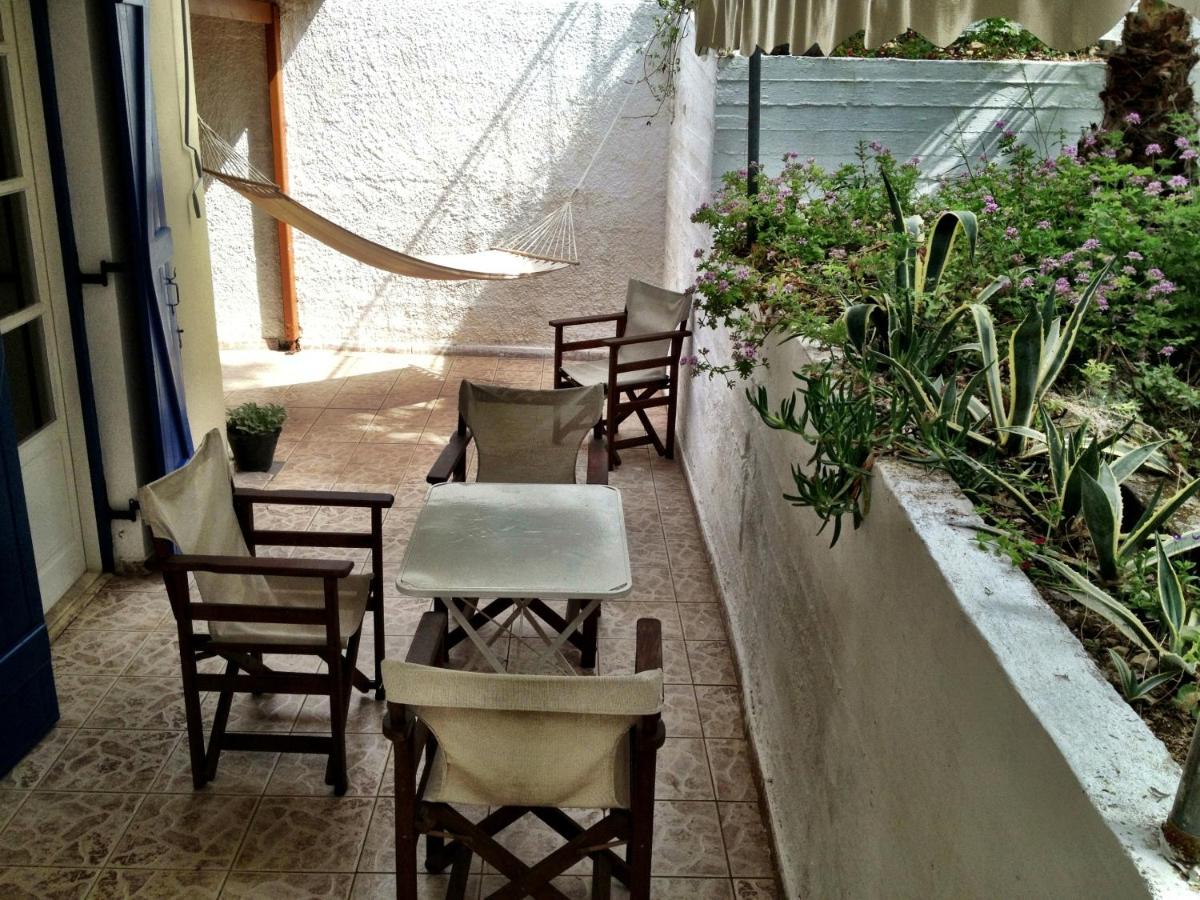 Apartment with Garden View