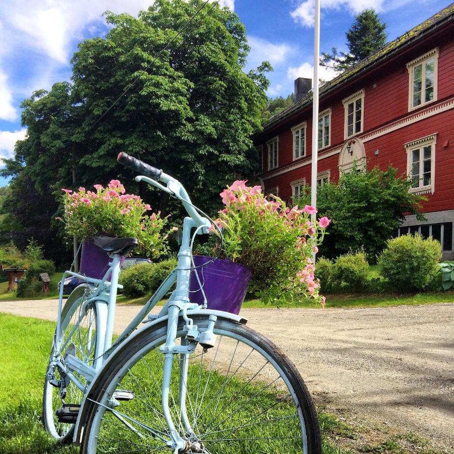 Grønset Skysstasjon - Bed and Breakfast Vinjeøra