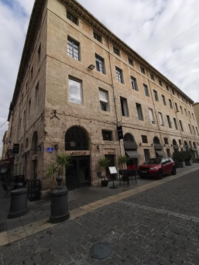 Les Mats Du Port - B&B Marsiglia