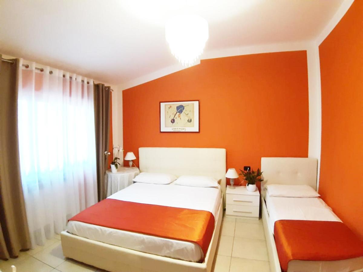 Deluxe Doppelzimmer (2 Erwachsene & 1 Kind)
