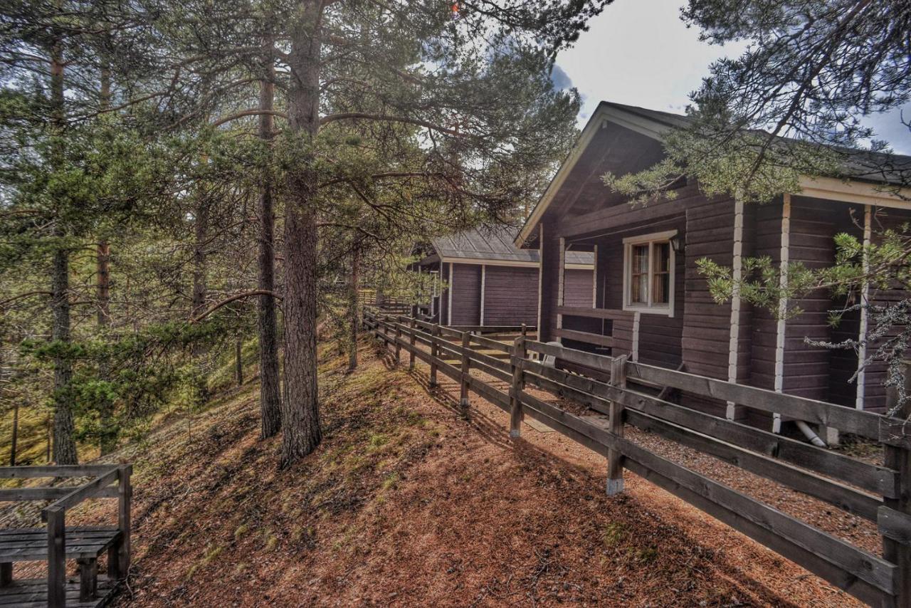 Rokuanhovin mökit - B&B