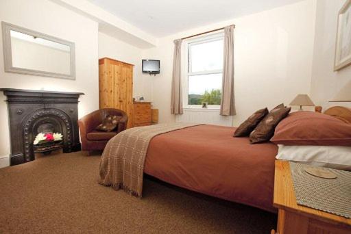 Double or Twin Room with Shower