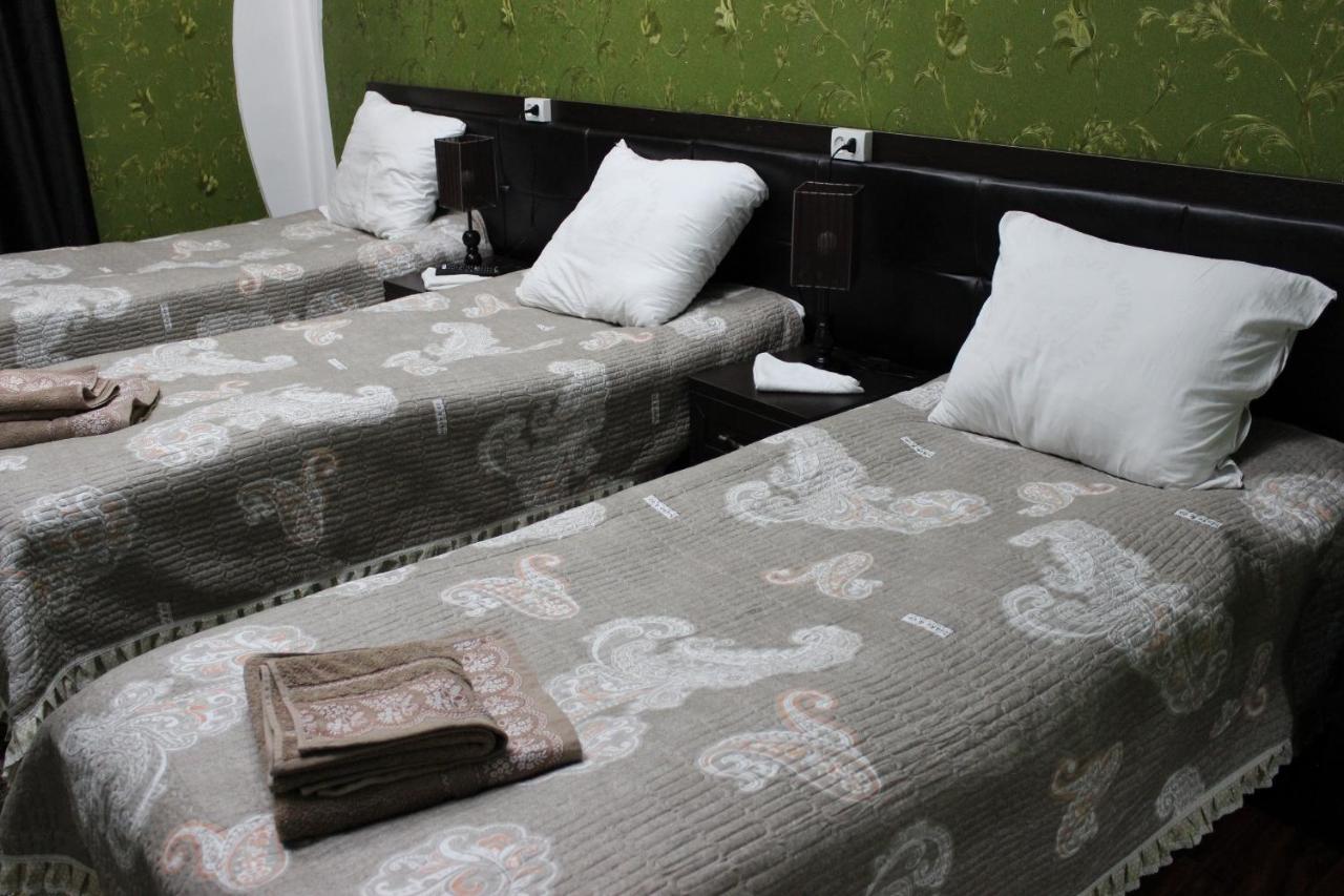 Vierpersoonskamer met Badkamer
