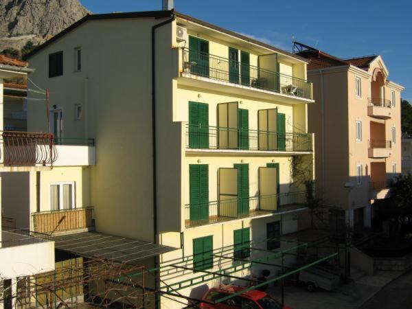 Apartmani Niko Podgora - B&B