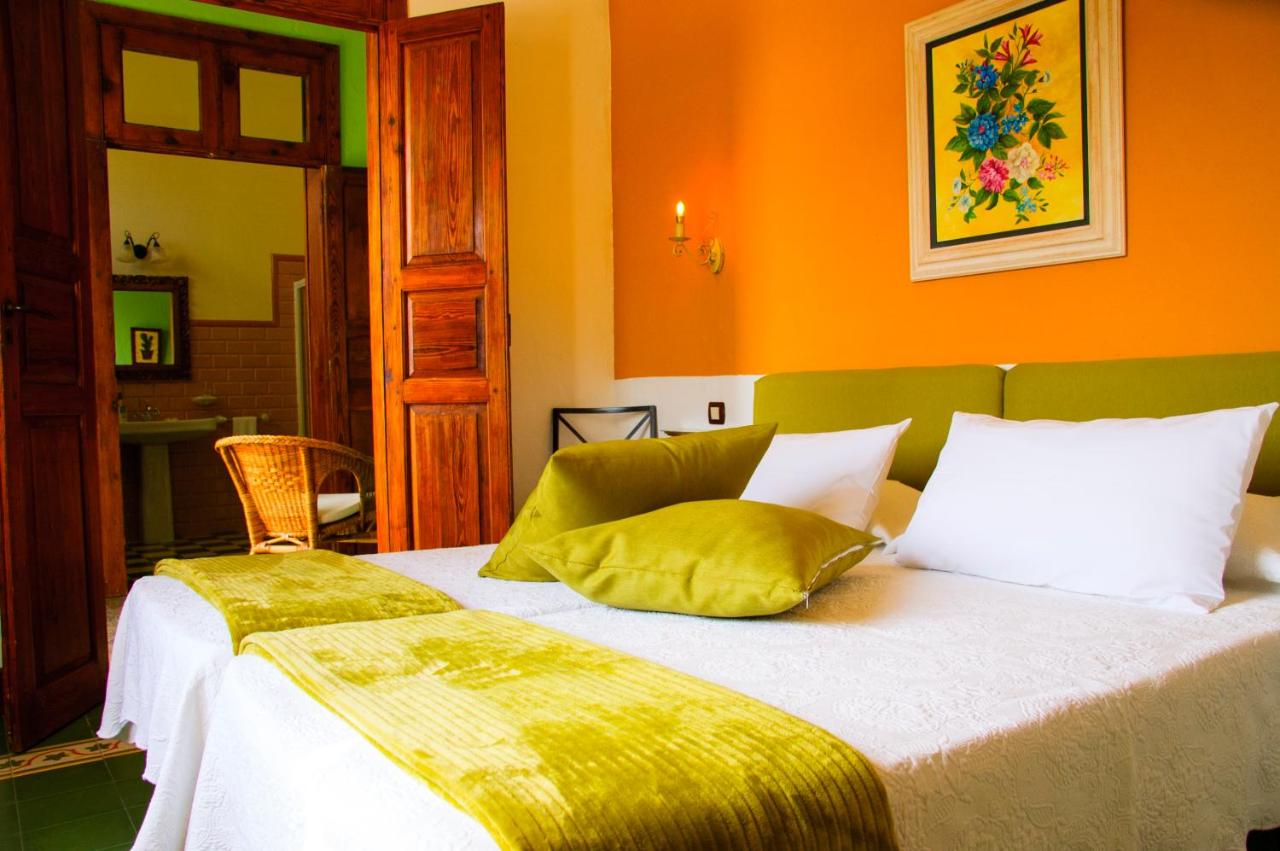 Double or Twin Room with Bathroom