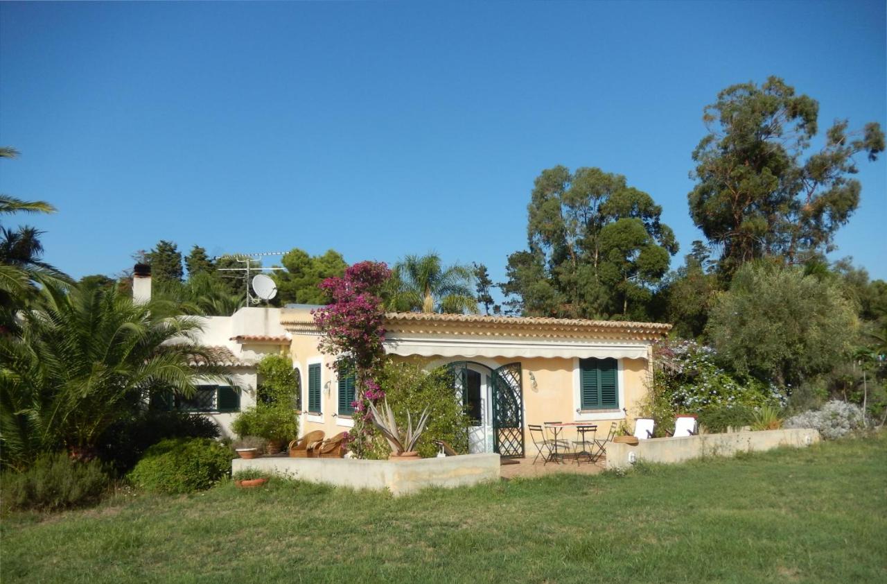 Le Case Rosa vicino Tropea - Bed and Breakfast