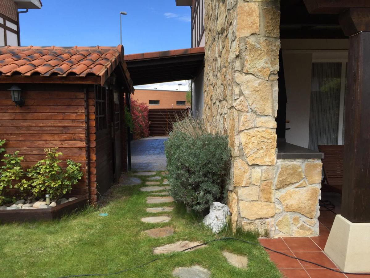 Chalet Golf & Wine La Rioja-Cirueña - B&B Cirueña