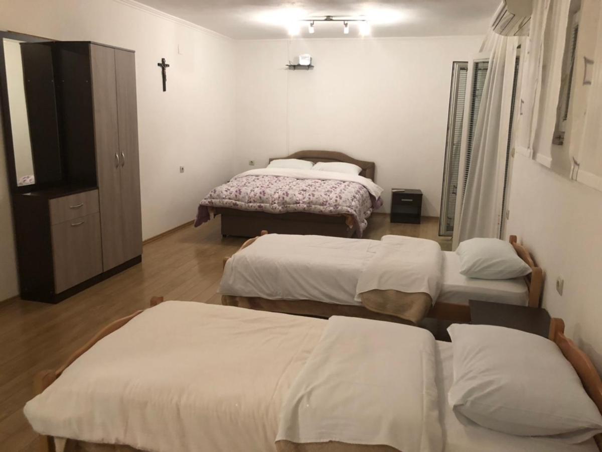 Familienzimmer mit Terrasse