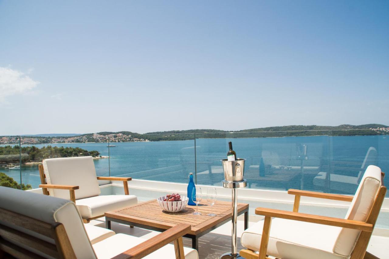 Five-Bedroom Penthouse with Sea View