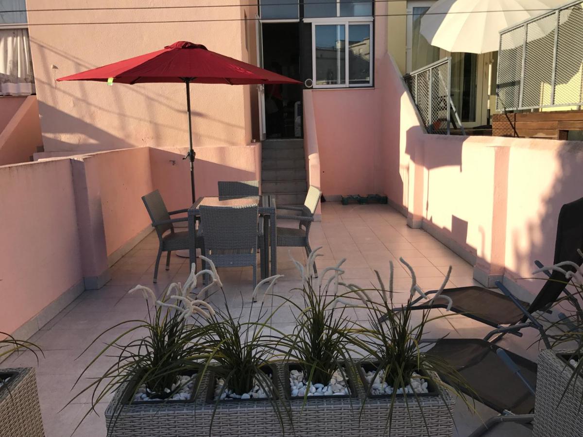 Sete Rios, Near Zoo Lisboa/ free Wifi - B&B