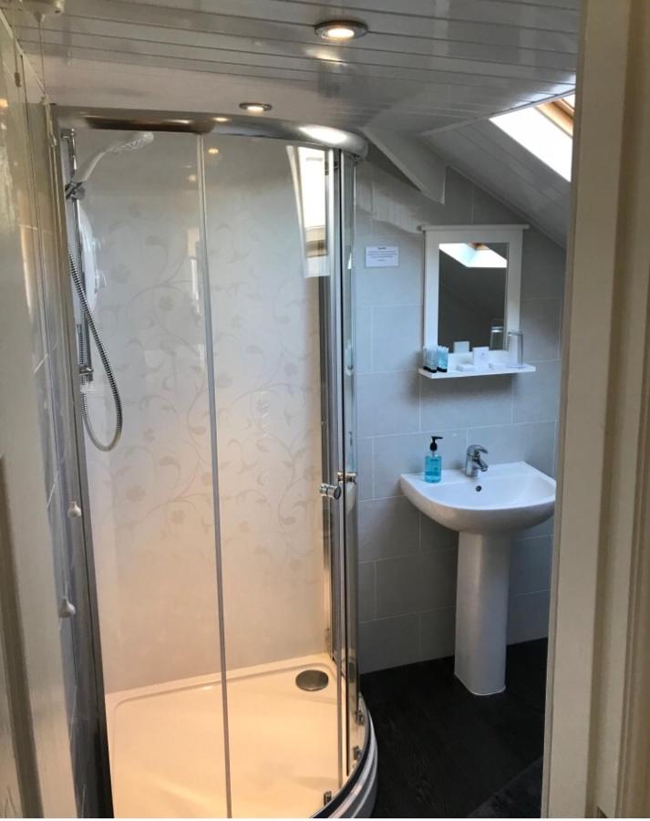Doppelzimmer mit externem eigenem Bad - 2