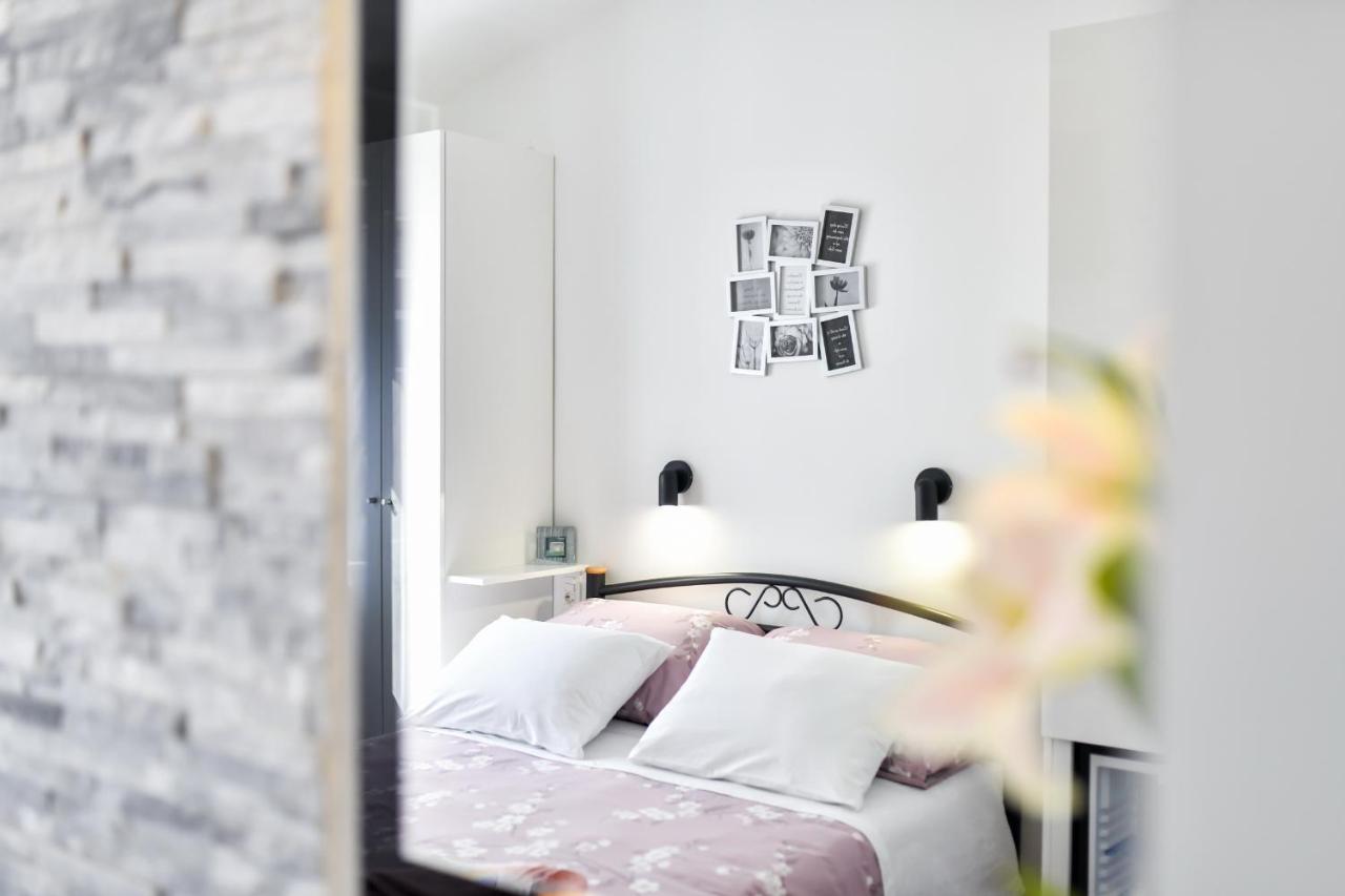 Twin Room with Private Bathroom